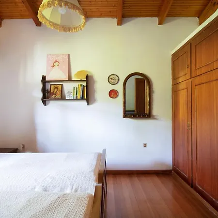 Villa Beekeeper's House By The With Boat & Bikes